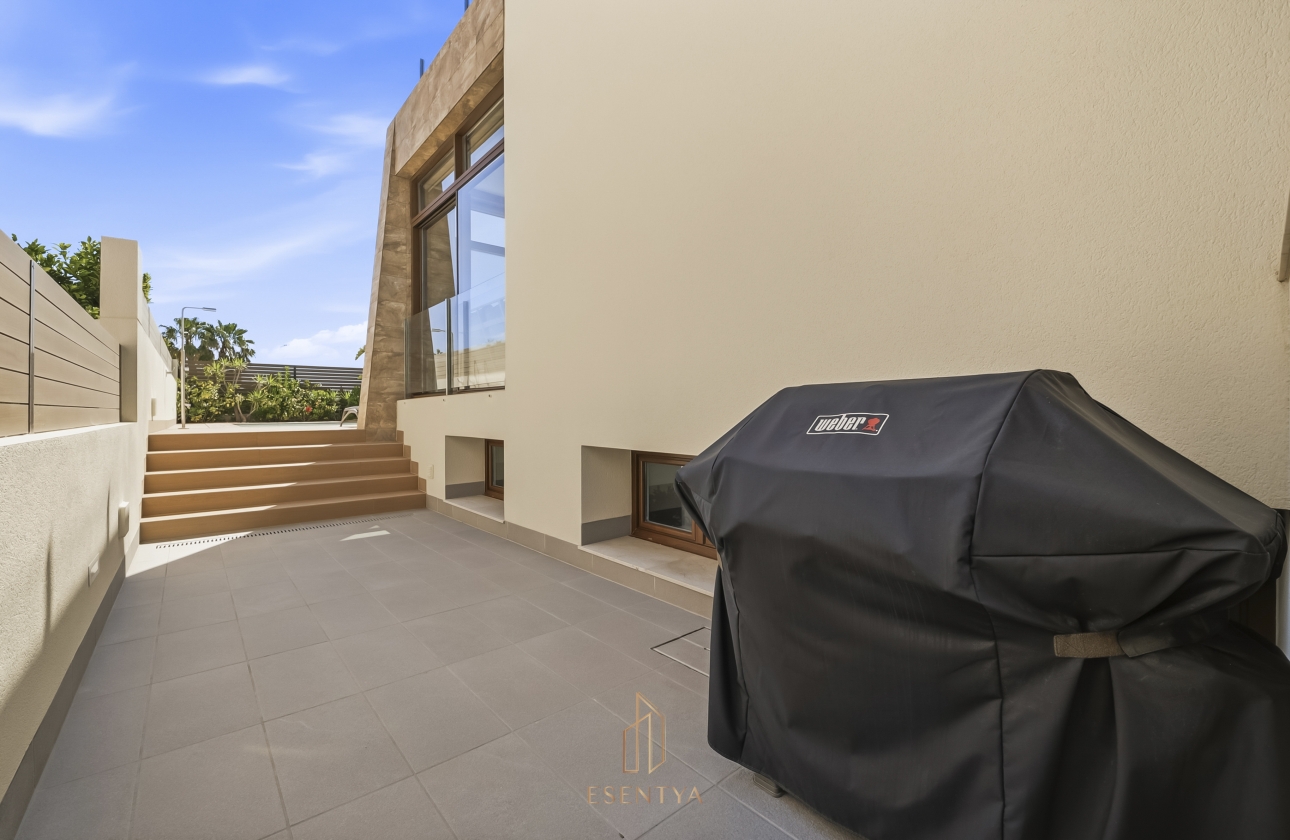 Rynek wtórny - Villa - Torrevieja - Aguas Nuevas