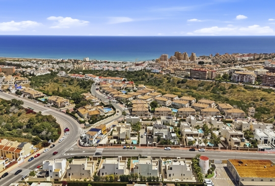 Rynek wtórny - Villa - Torrevieja - Aguas Nuevas