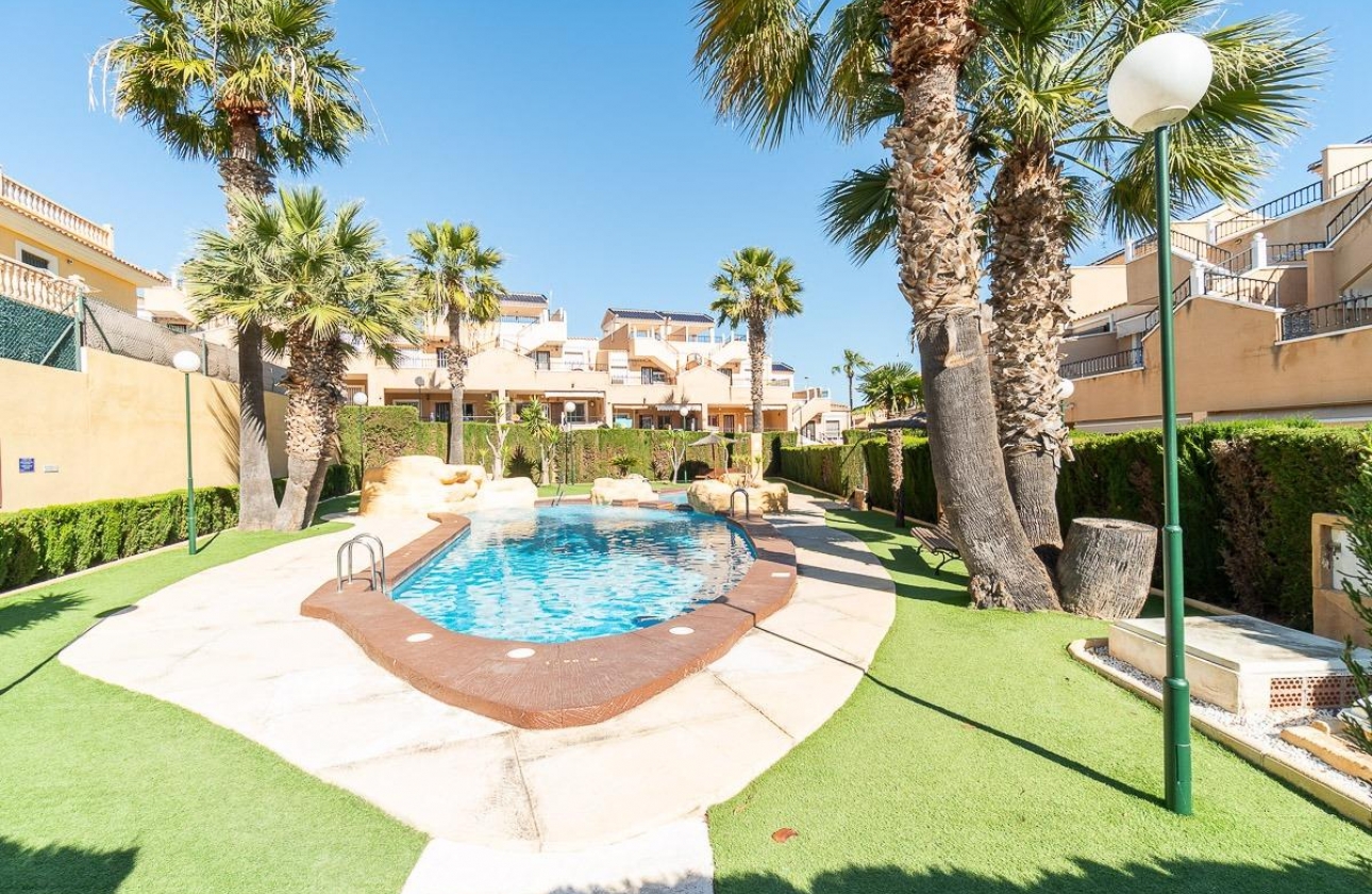 Rynek wtórny - Bungalow - Orihuela Costa - Los Almendros-La Florida