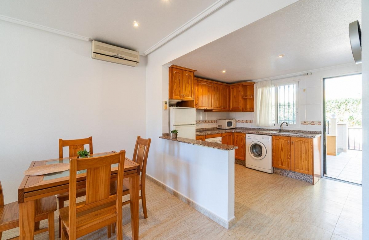 Rynek wtórny - Bungalow - Orihuela Costa - Los Almendros-La Florida