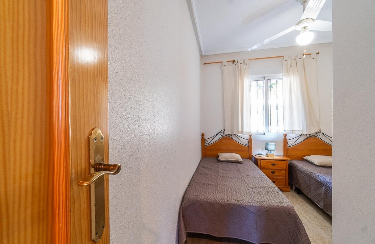 Rynek wtórny - Bungalow - Orihuela Costa - Los Almendros-La Florida