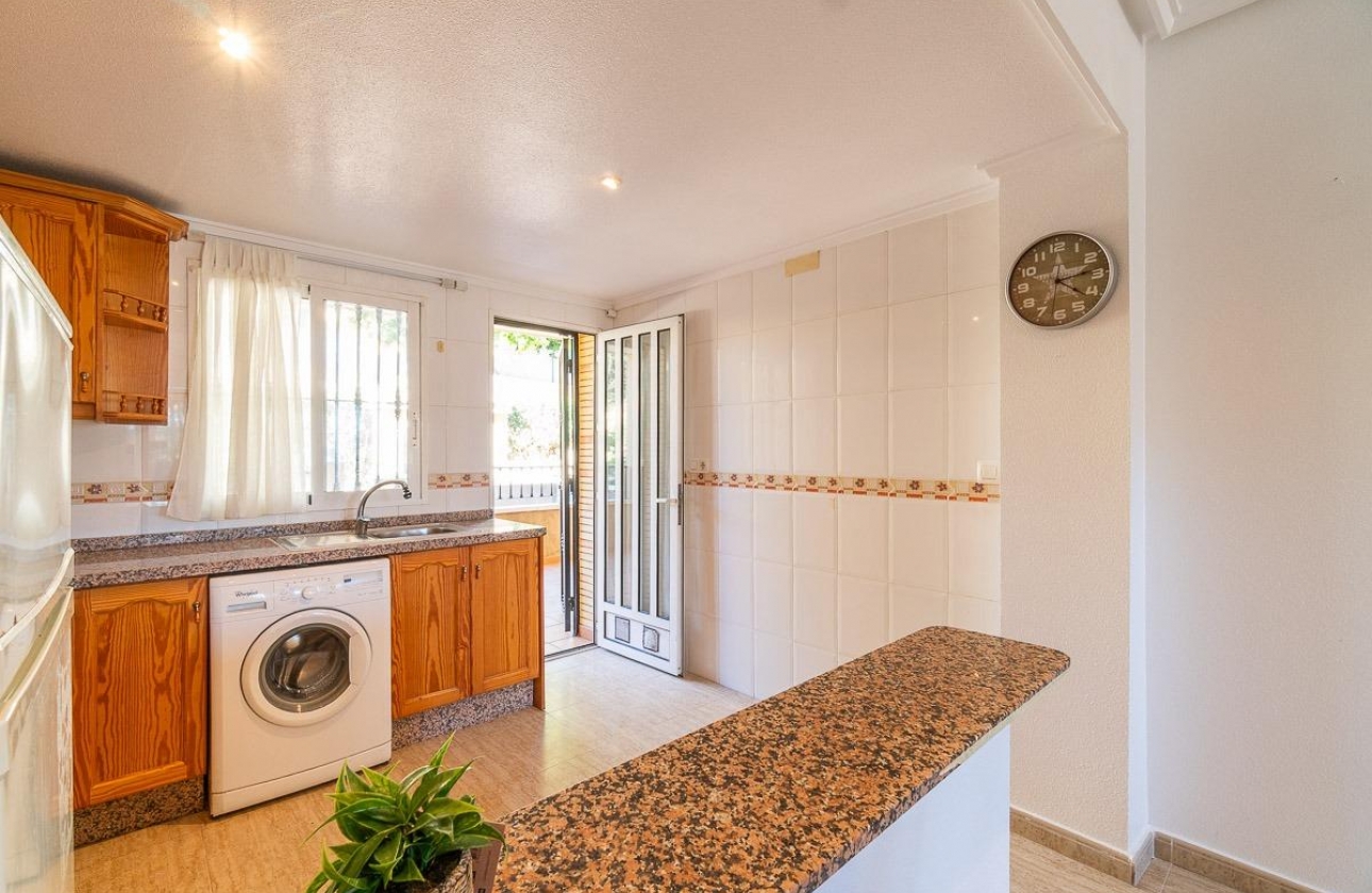 Rynek wtórny - Bungalow - Orihuela Costa - Los Almendros-La Florida