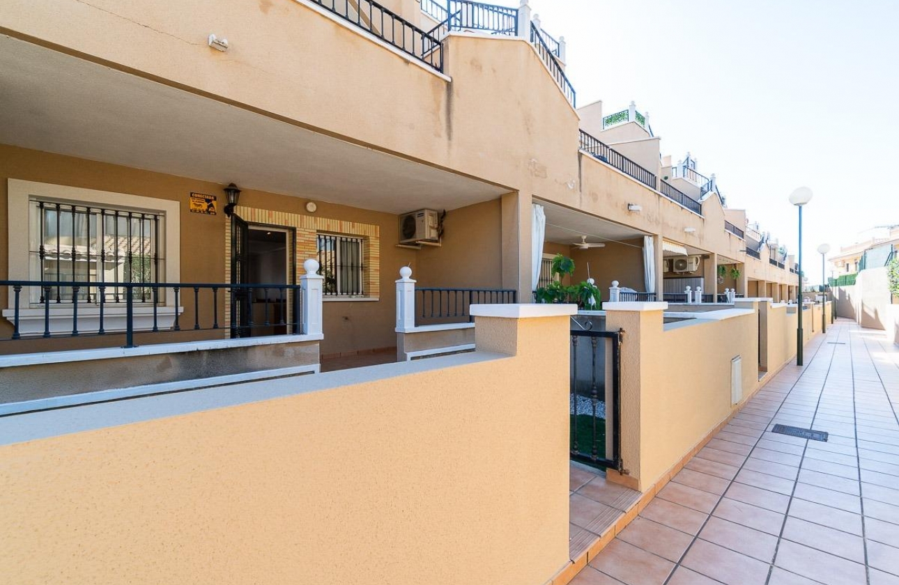 Rynek wtórny - Bungalow - Orihuela Costa - Los Almendros-La Florida