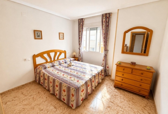Rynek wtórny - Apartament - Torrevieja - Estacion de autobuses