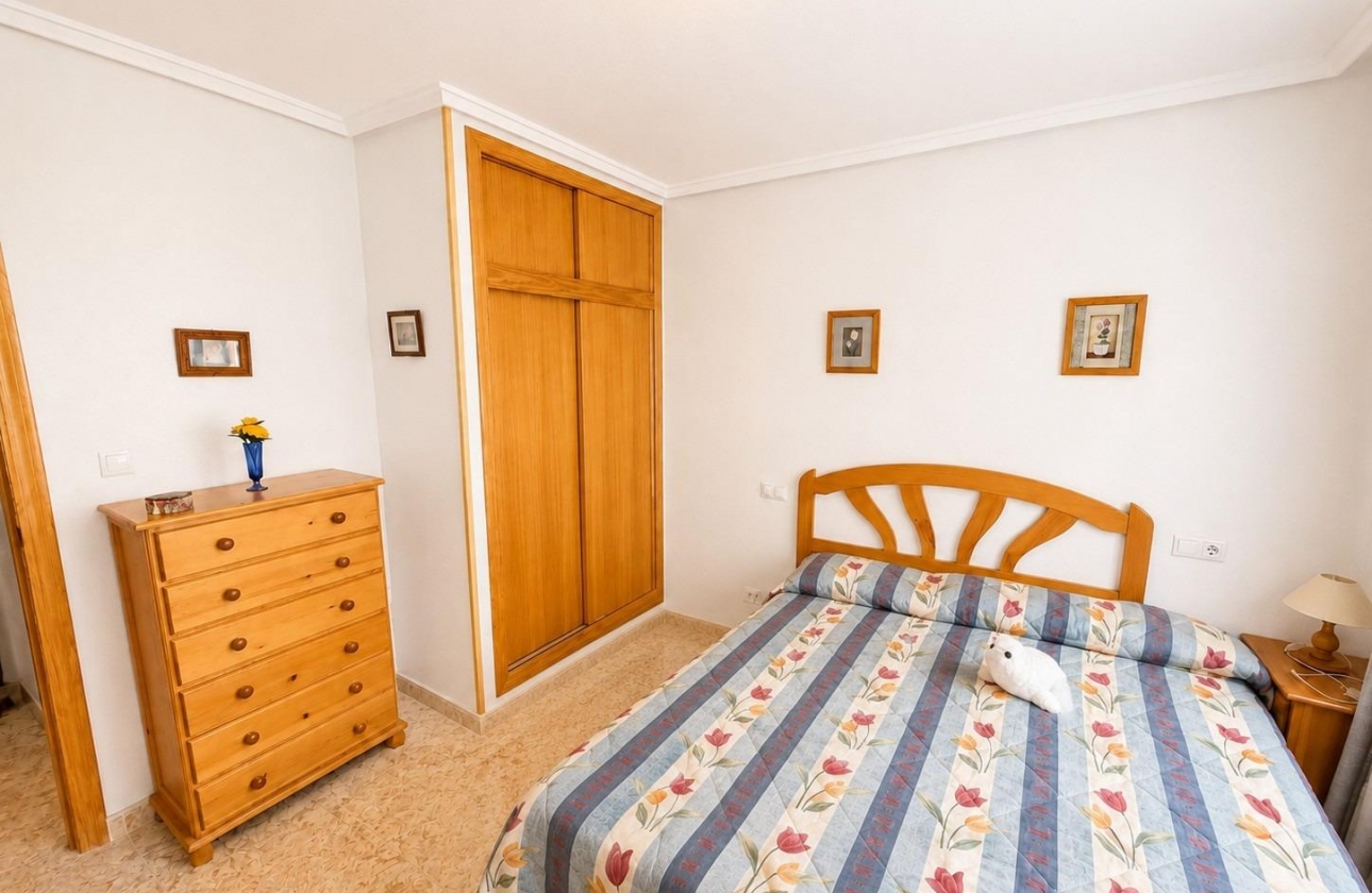 Rynek wtórny - Apartament - Torrevieja - Estacion de autobuses