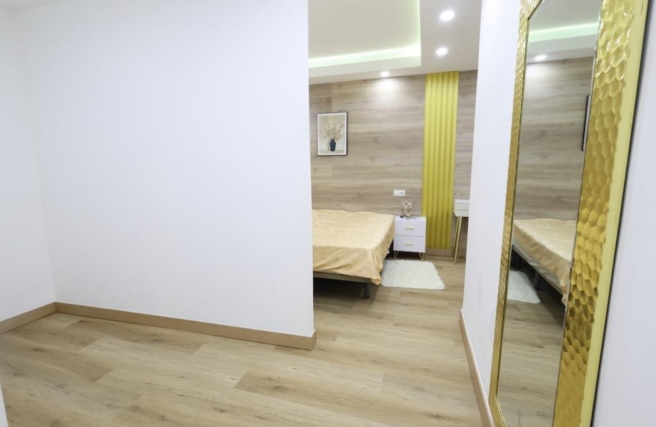 Rynek wtórny - Apartament - Torrevieja - Centro