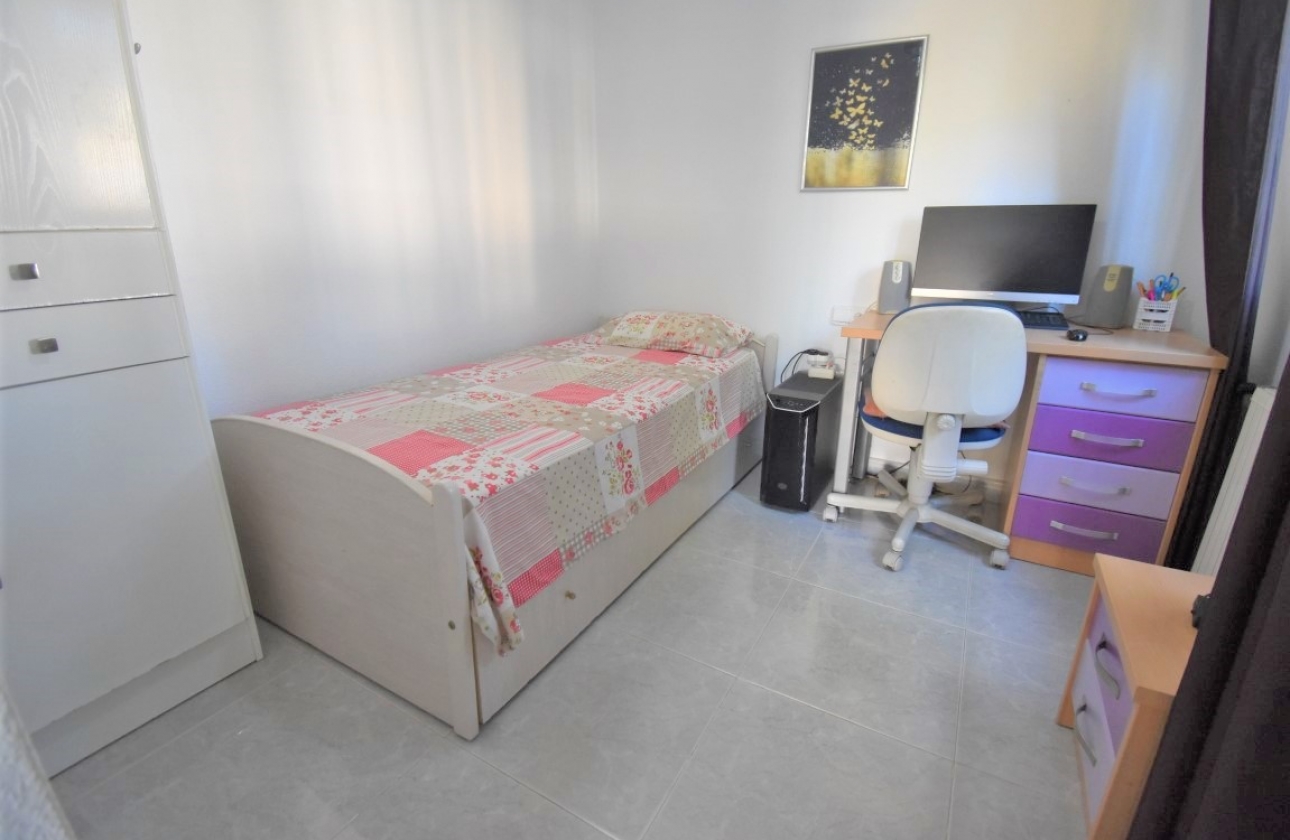 Rynek wtórny - Villa - Orihuela Costa - Villamartin