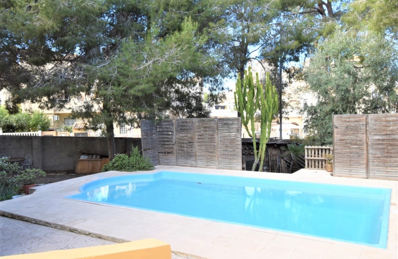 Rynek wtórny - Villa - Orihuela Costa - Villamartin