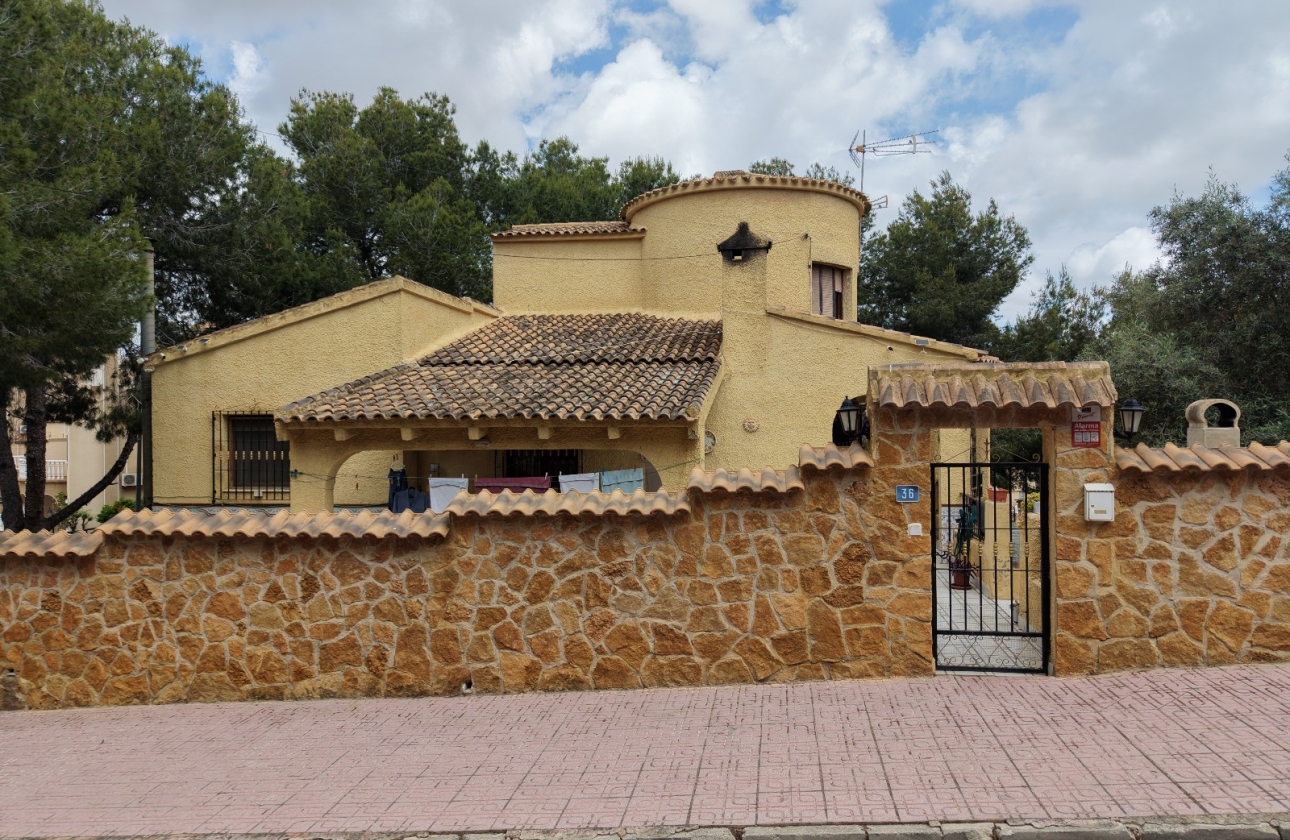 Rynek wtórny - Villa - Orihuela Costa - Villamartin