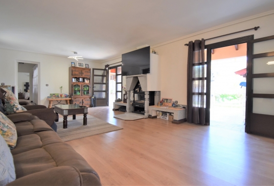 Rynek wtórny - Villa - Orihuela Costa - Villamartin