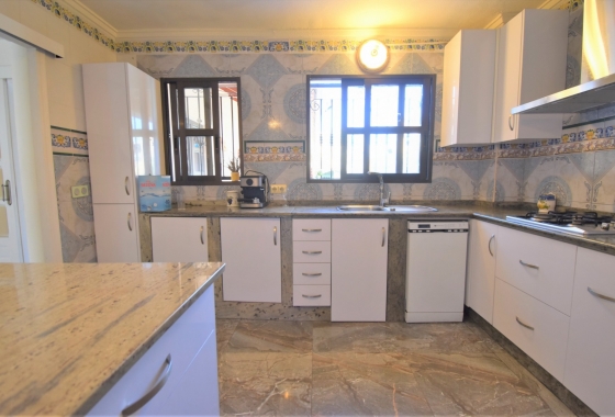 Rynek wtórny - Villa - Orihuela Costa - Villamartin
