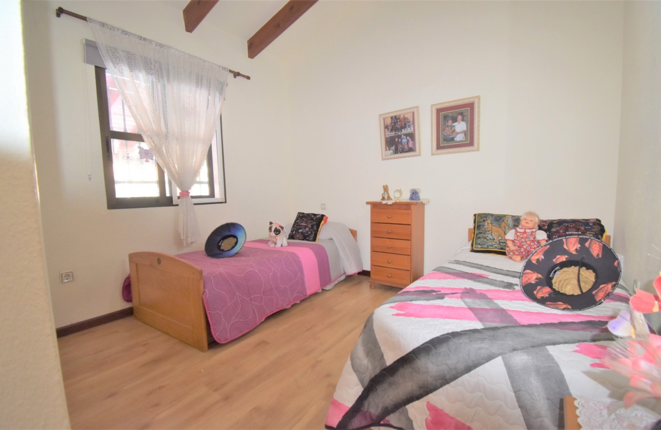 Rynek wtórny - Villa - Orihuela Costa - Villamartin