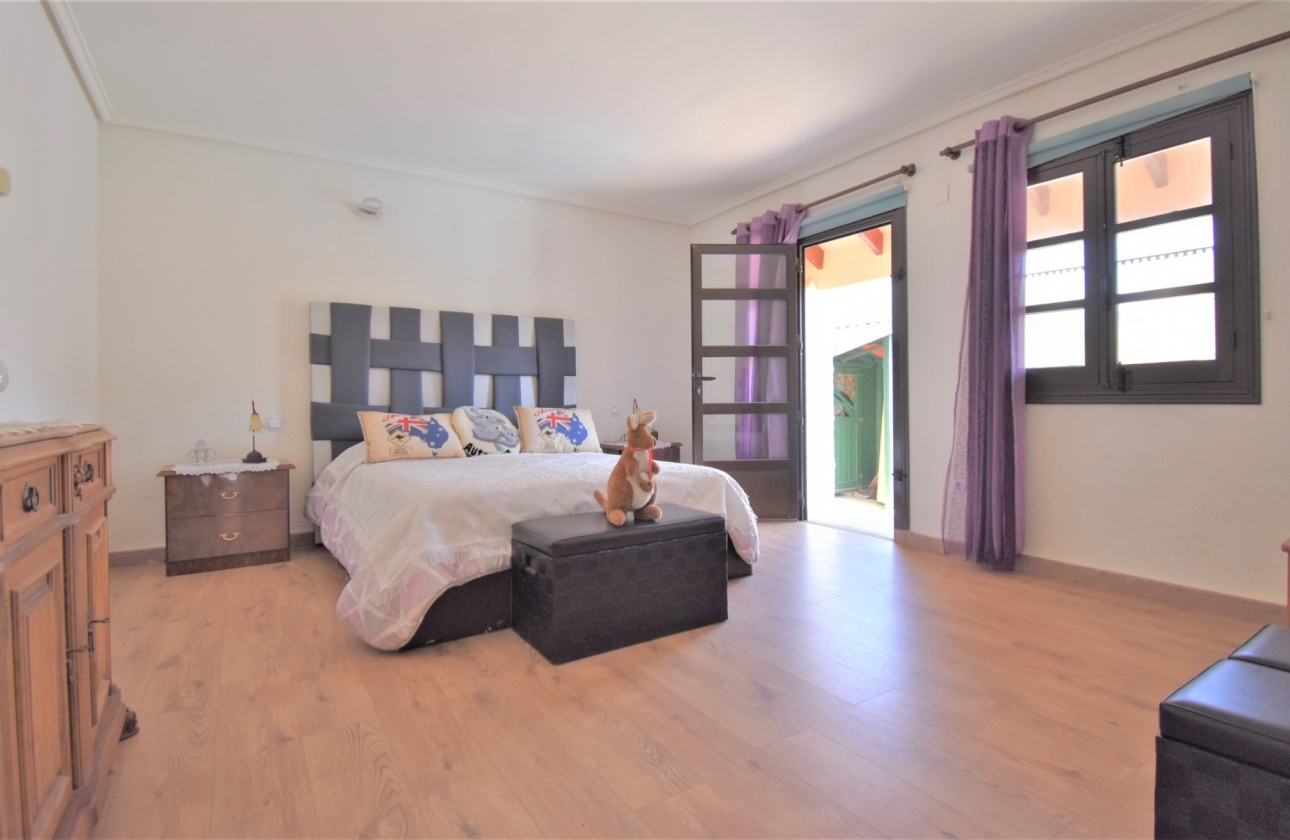 Rynek wtórny - Villa - Orihuela Costa - Villamartin