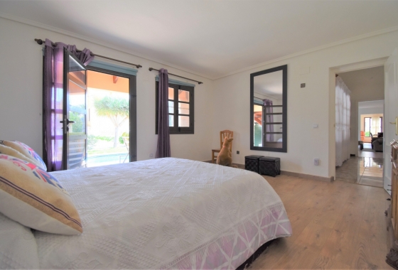 Rynek wtórny - Villa - Orihuela Costa - Villamartin