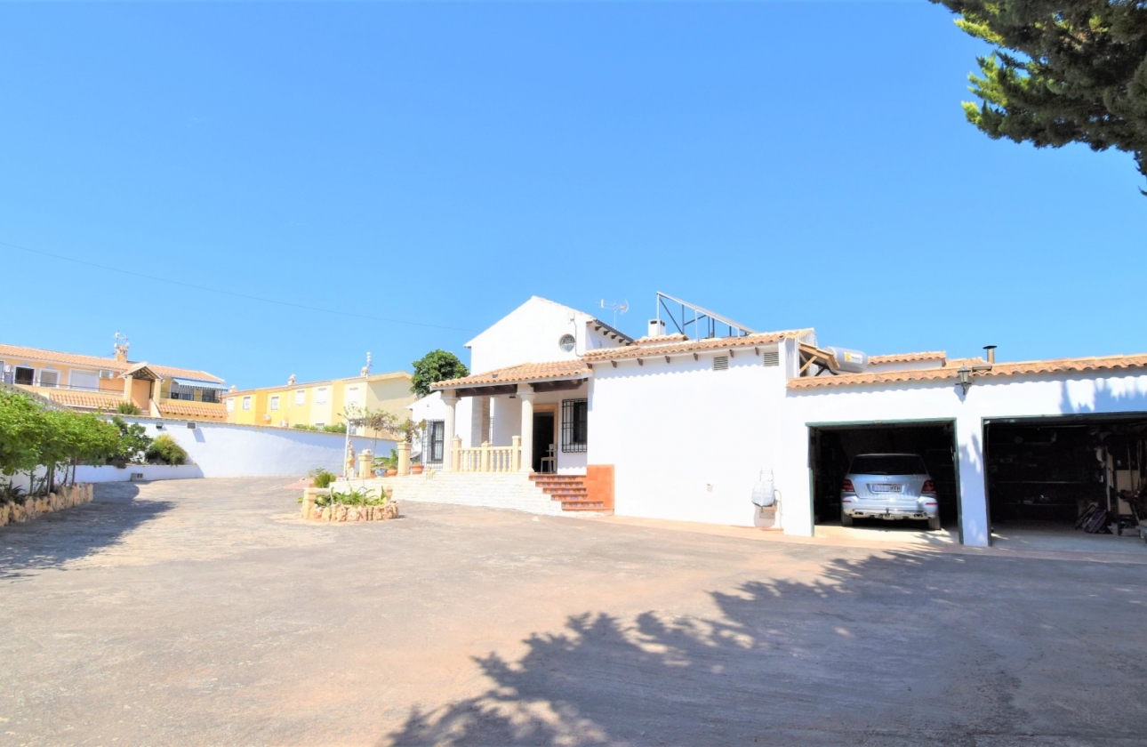 Rynek wtórny - Villa - Orihuela Costa - Villamartin