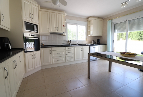 Rynek wtórny - Villa - Algorfa - Lomas de La Juliana