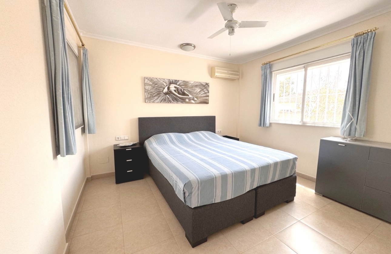 Rynek wtórny - Villa - Algorfa - Lomas de La Juliana