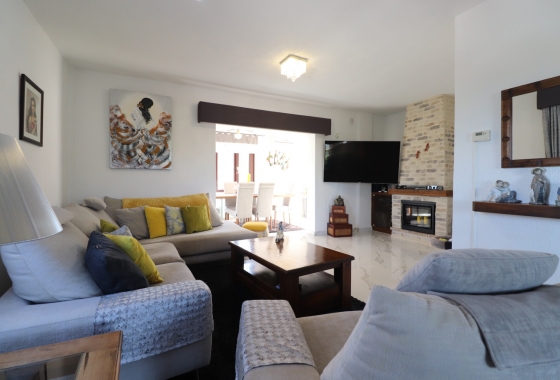 Rynek wtórny - Villa - Algorfa - Lomas de La Juliana