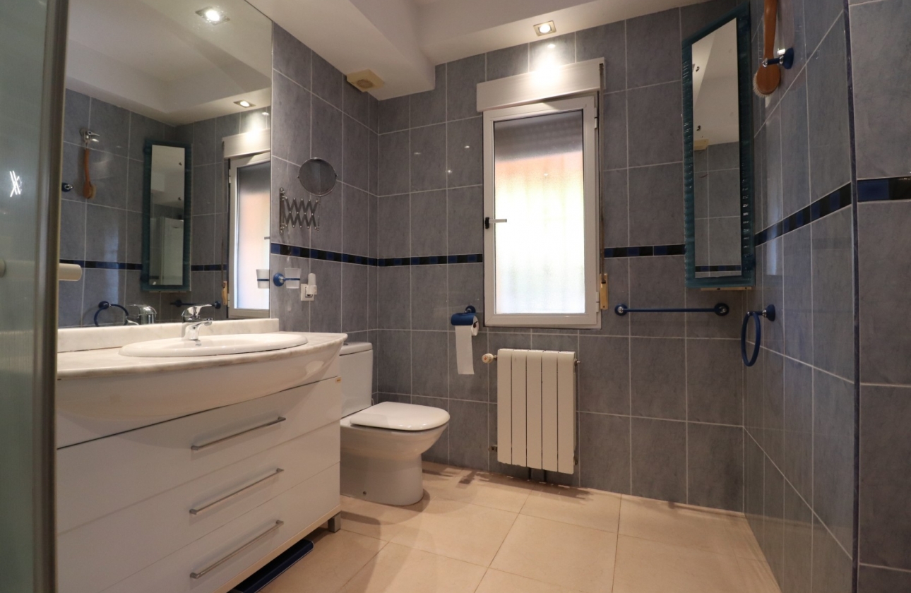 Rynek wtórny - Villa - Algorfa - Lomas de La Juliana