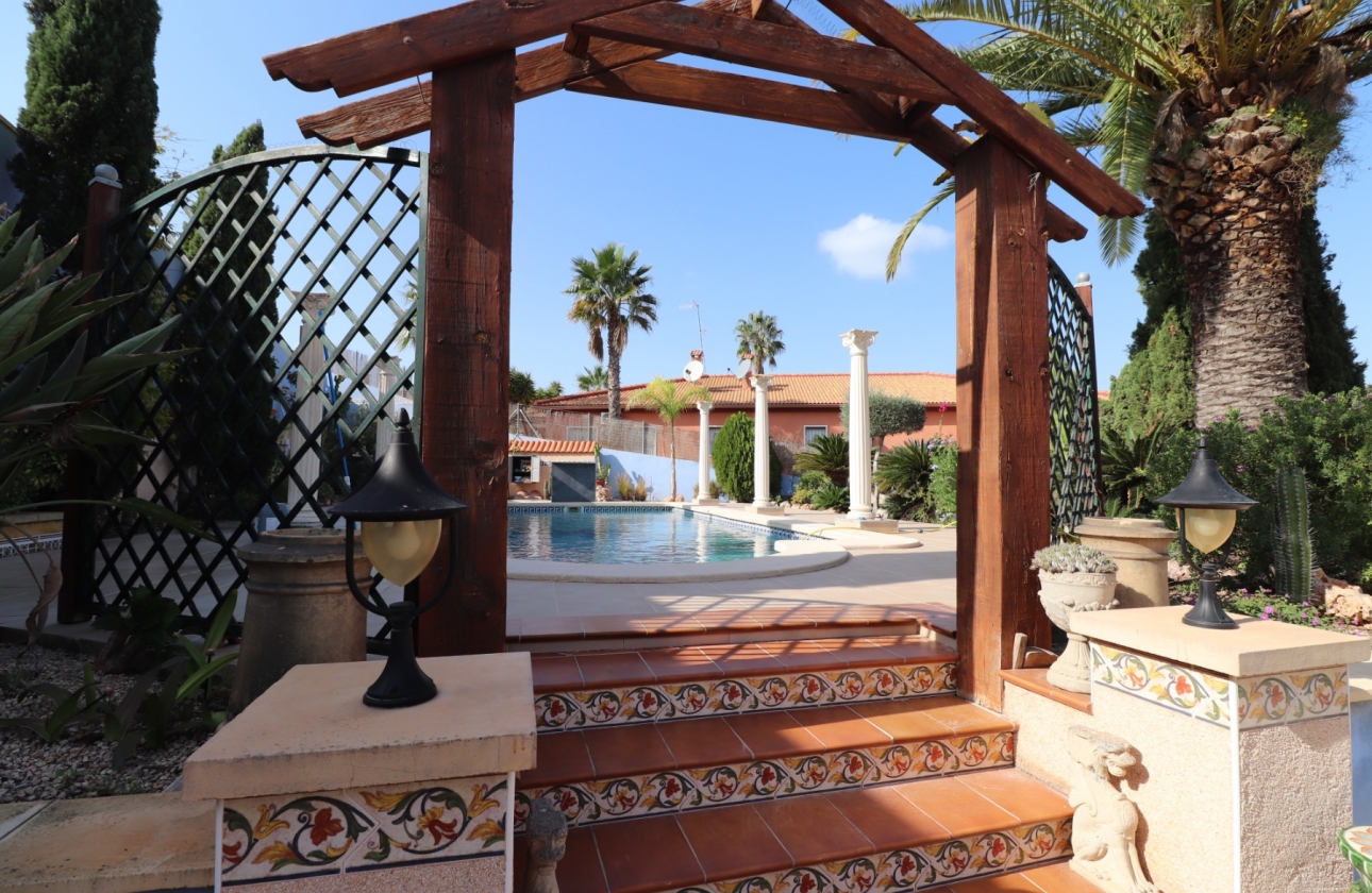 Rynek wtórny - Villa - Algorfa - Lomas de La Juliana