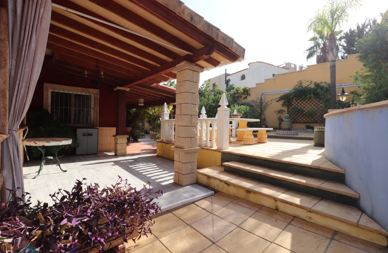 Rynek wtórny - Villa - Algorfa - Lomas de La Juliana
