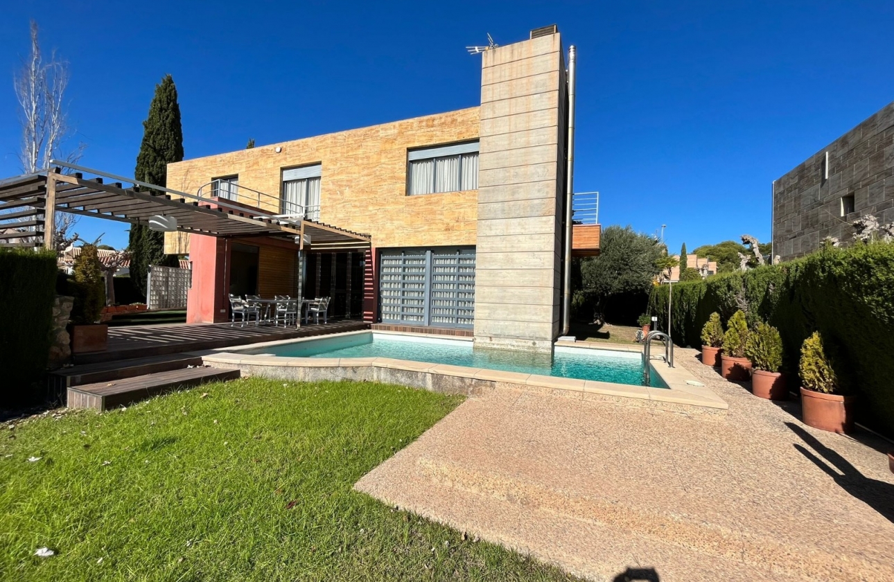 Rynek wtórny - Villa - Orihuela Costa - Dehesa de Campoamor