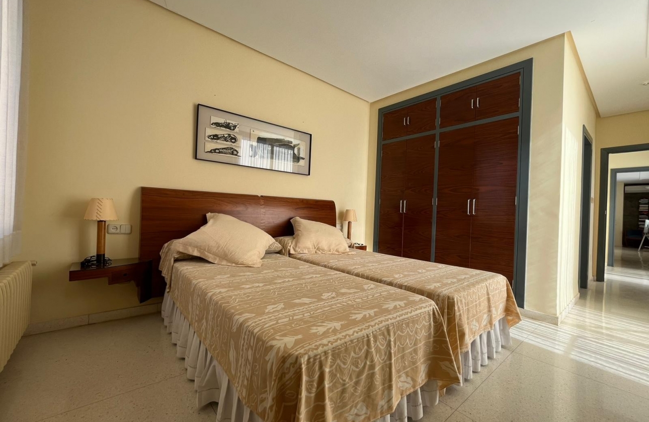Rynek wtórny - Villa - Orihuela Costa - Dehesa de Campoamor