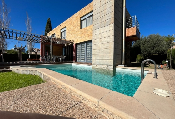 Rynek wtórny - Villa - Orihuela Costa - Dehesa de Campoamor