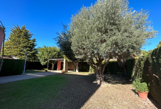 Rynek wtórny - Villa - Orihuela Costa - Dehesa de Campoamor