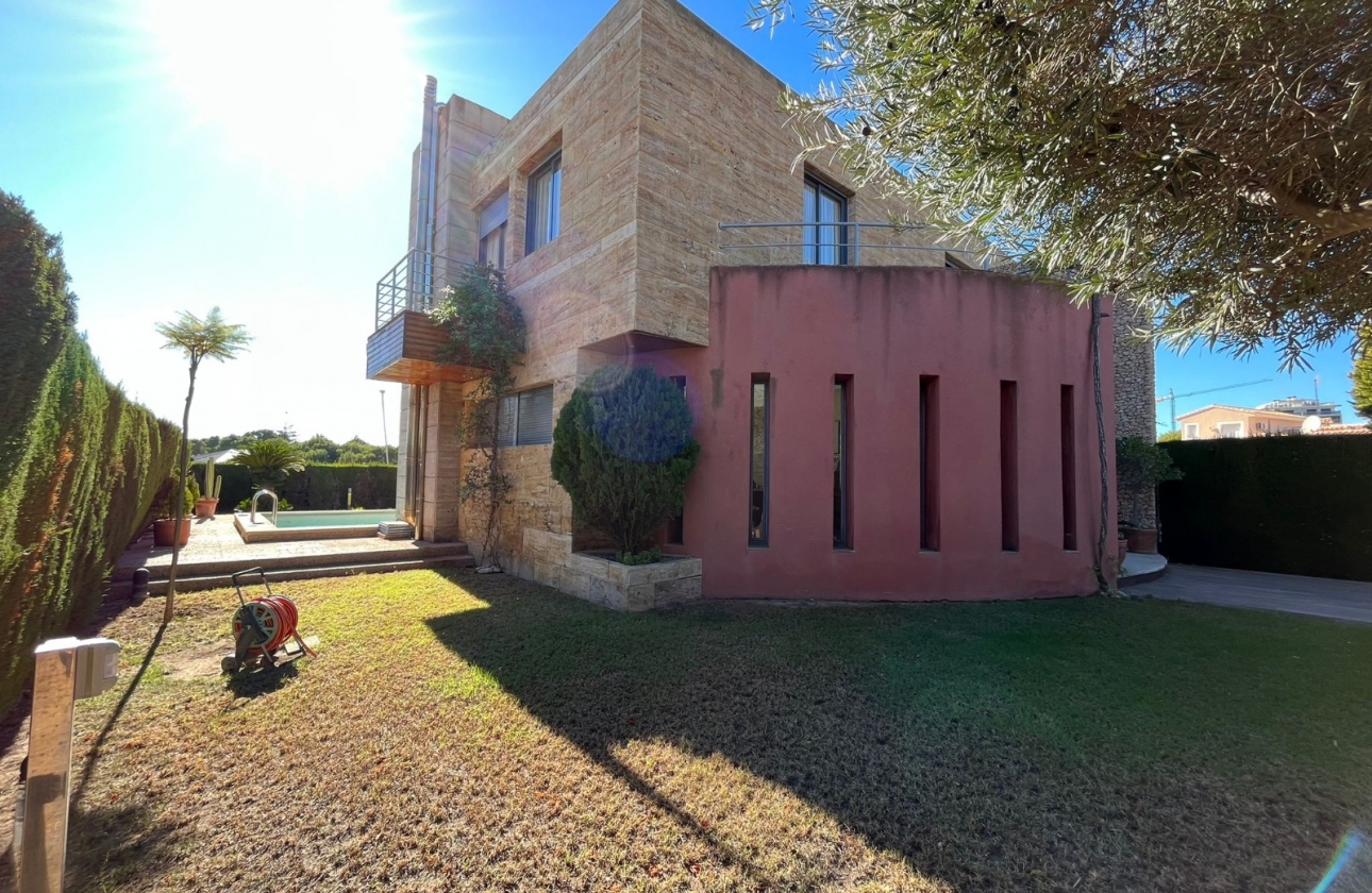 Rynek wtórny - Villa - Orihuela Costa - Dehesa de Campoamor