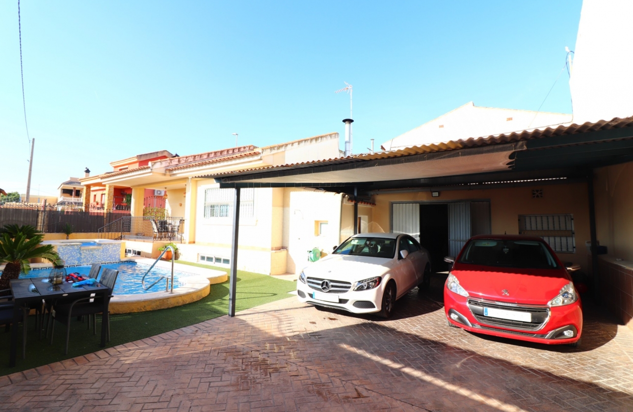 Rynek wtórny - Villa - Almoradí - El Saladar
