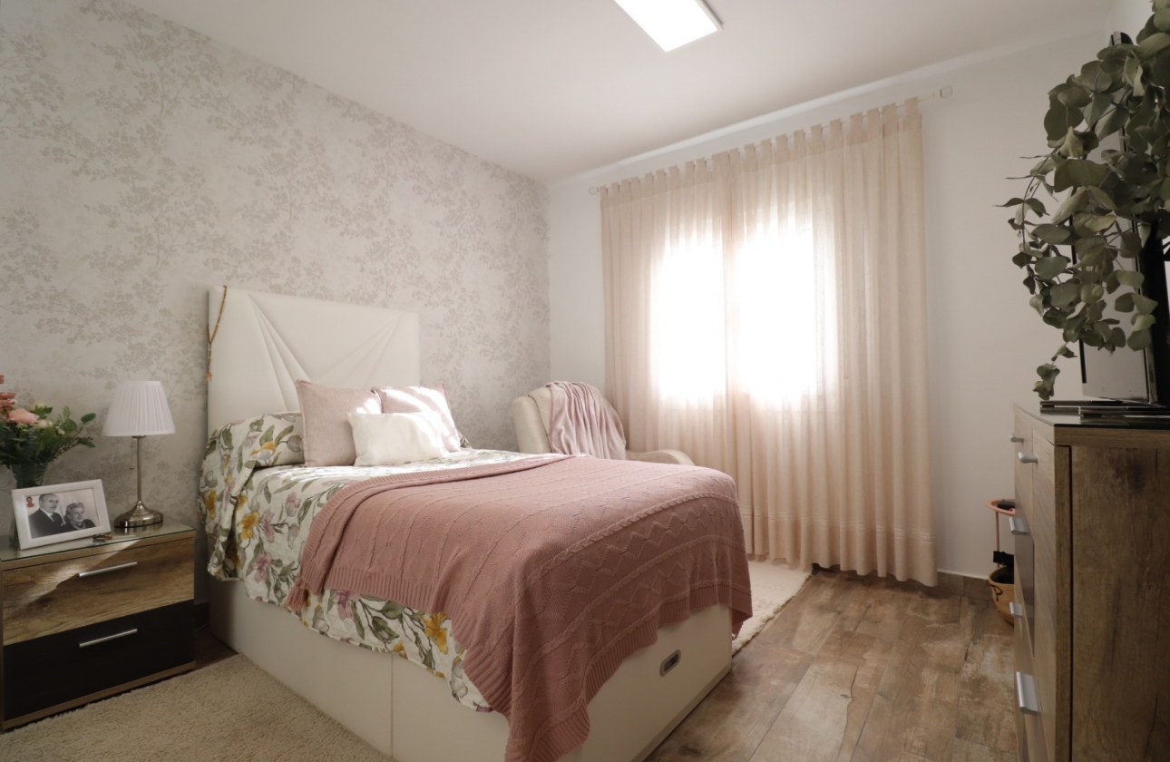 Rynek wtórny - Villa - Orihuela Costa - Villamartin