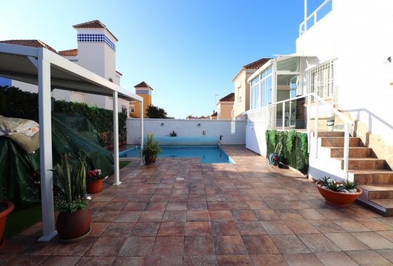 Rynek wtórny - Villa - Orihuela Costa - Villamartin