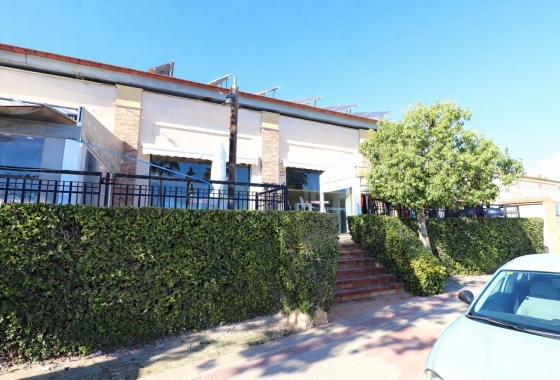 Rynek wtórny - Nieruchomość komercyjna - Algorfa - La Finca Golf Resort