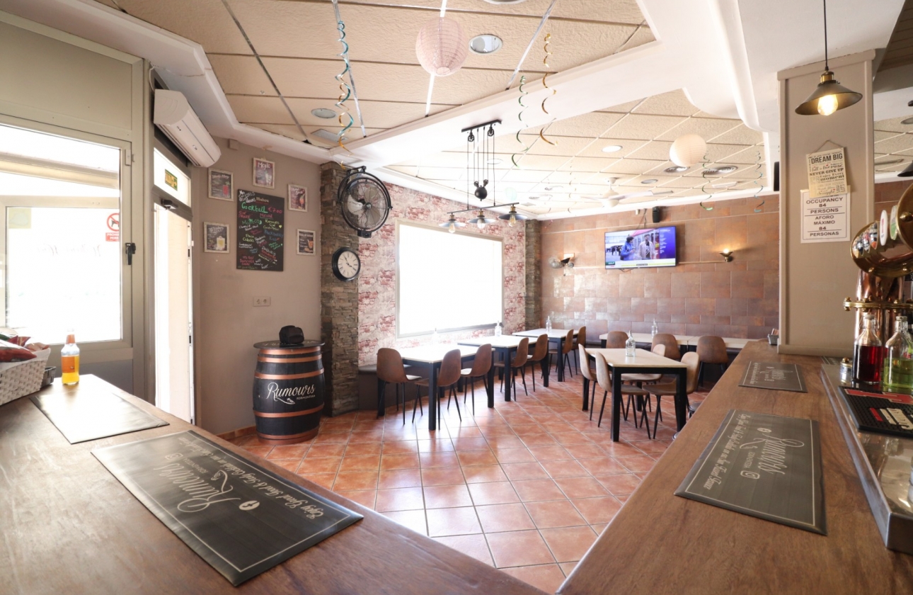 Rynek wtórny - Nieruchomość komercyjna - Formentera del Segura - Formentera - Village
