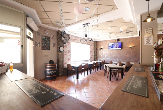 Rynek wtórny - Nieruchomość komercyjna - Formentera del Segura - Formentera - Village