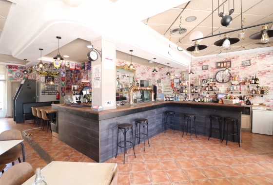 Rynek wtórny - Nieruchomość komercyjna - Formentera del Segura - Formentera - Village