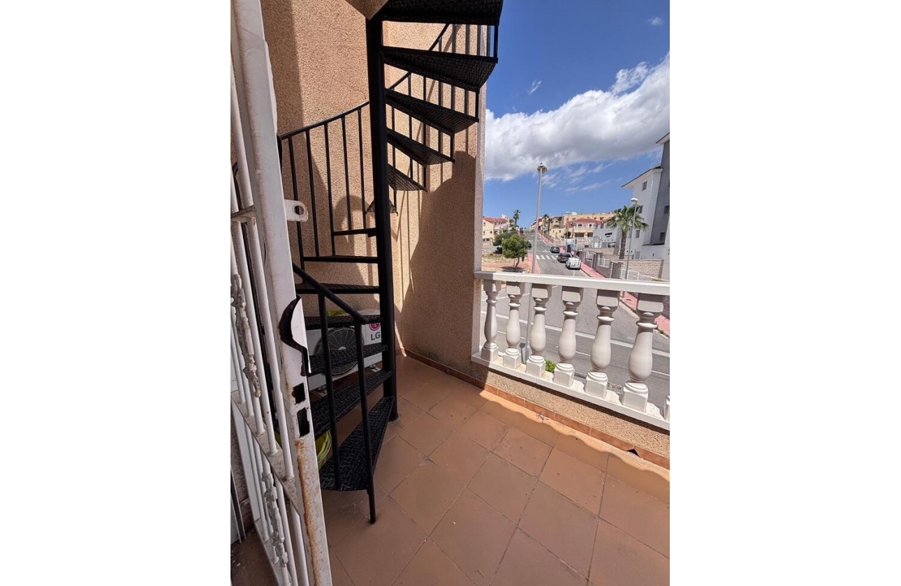 Rynek wtórny - Szeregowiec - Orihuela Costa - Costa Blanca