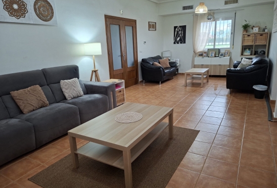 Reventa - Villa - Catral