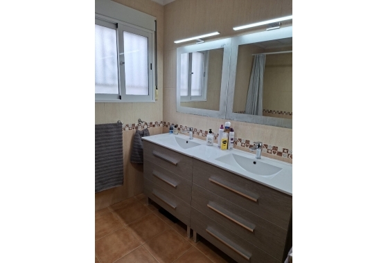 Reventa - Villa - Catral