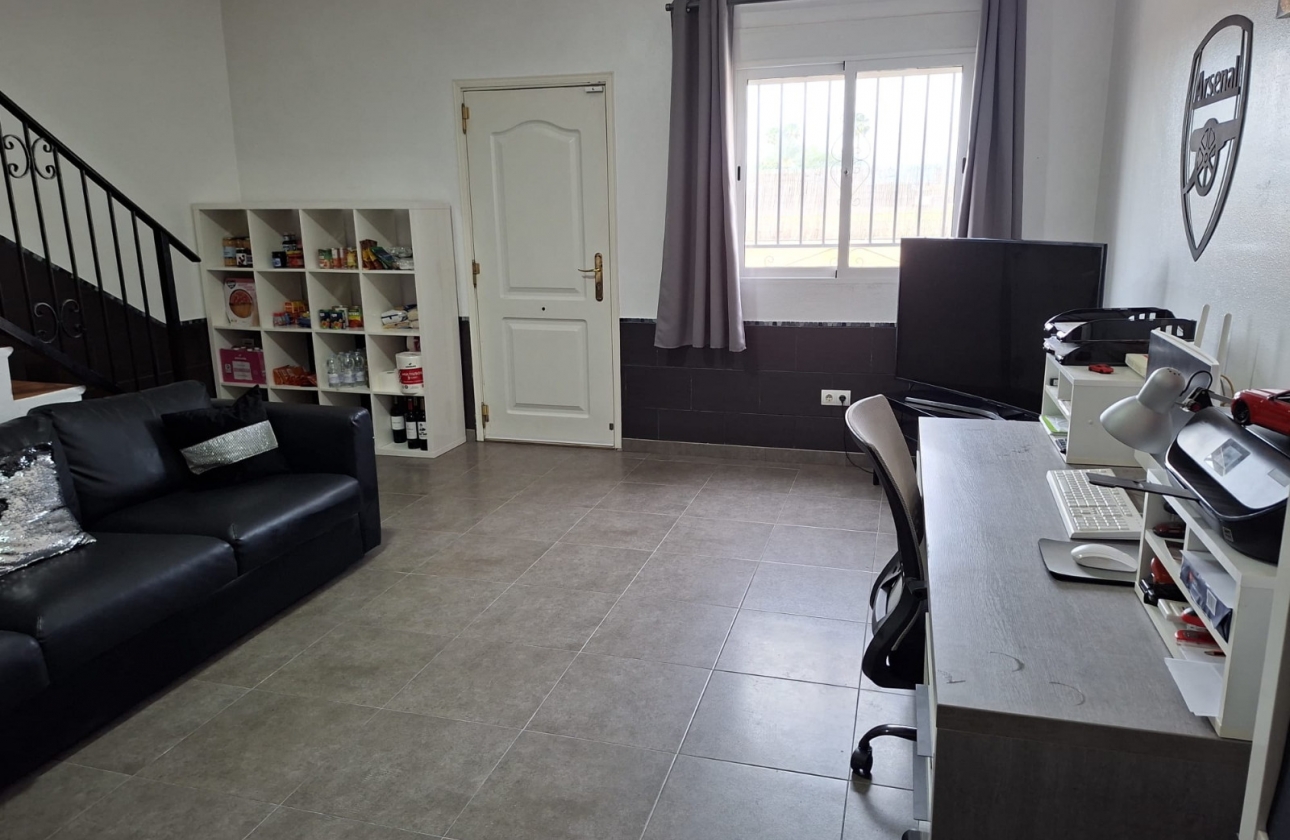 Reventa - Villa - Catral
