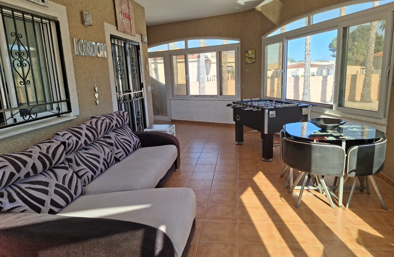 Reventa - Villa - Catral