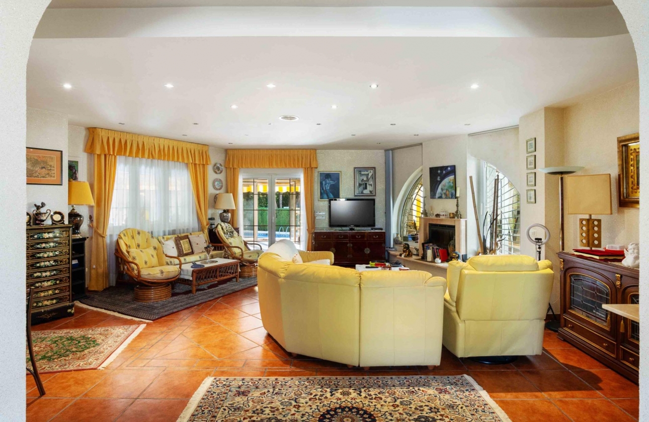 Resale - Villa - Orihuela Costa - MUY CERCA DE LA PLAYA