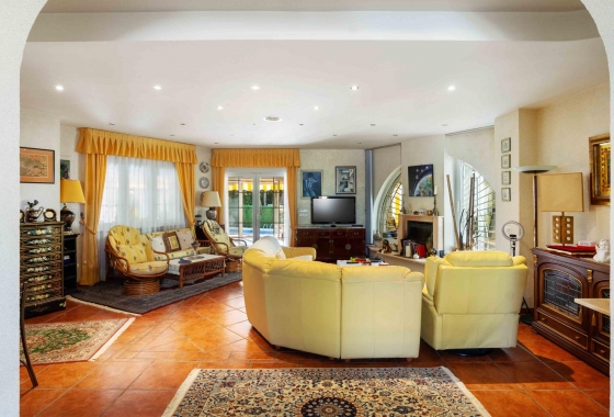 Resale - Villa - Orihuela Costa - MUY CERCA DE LA PLAYA