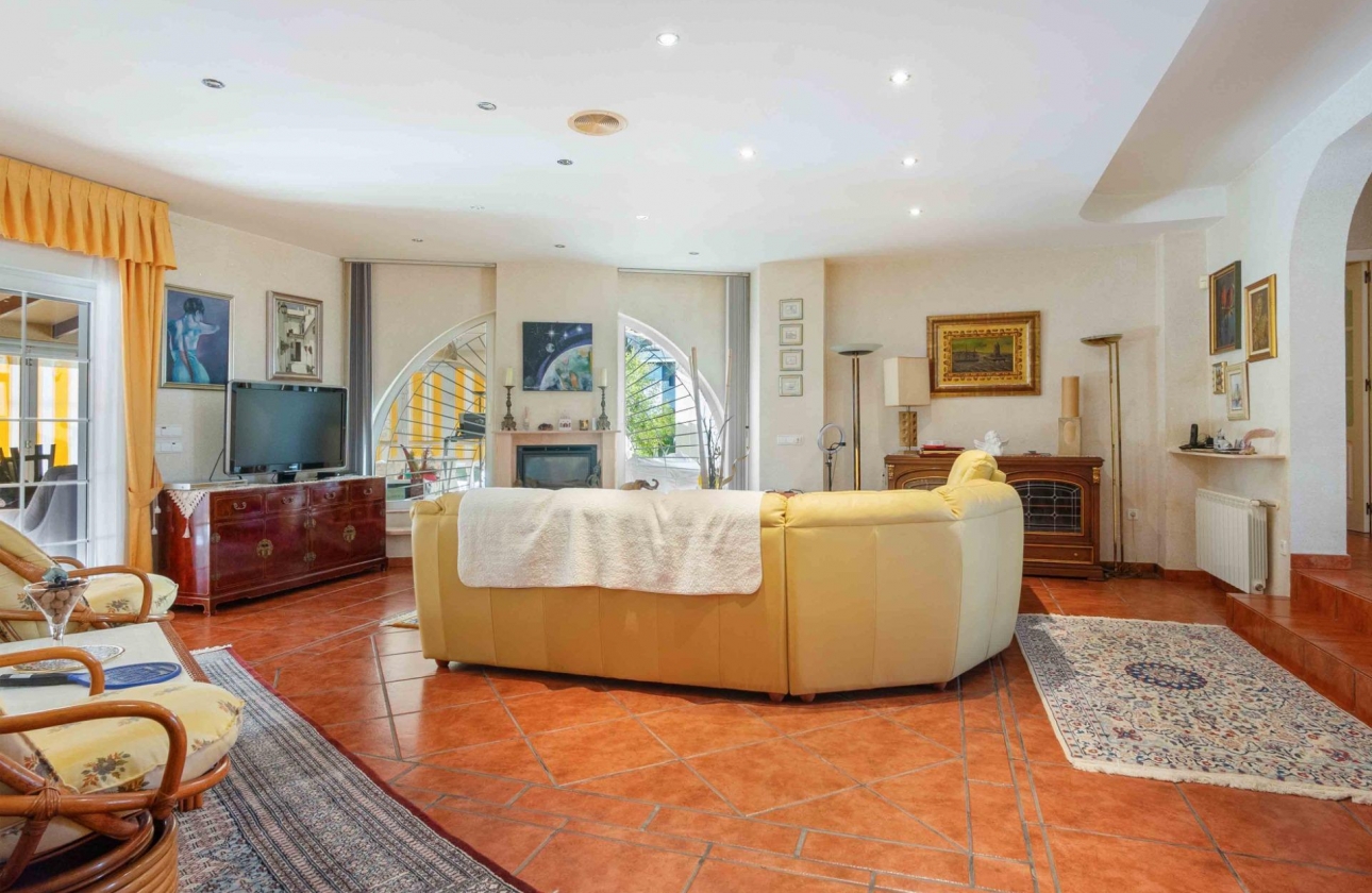 Resale - Villa - Orihuela Costa - MUY CERCA DE LA PLAYA