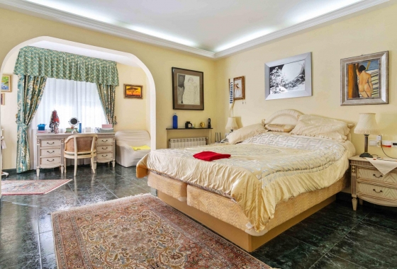 Resale - Villa - Orihuela Costa - MUY CERCA DE LA PLAYA