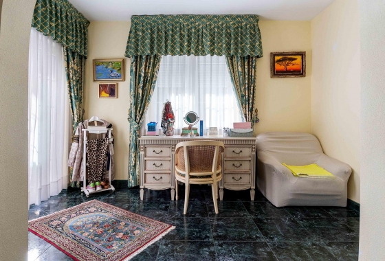 Resale - Villa - Orihuela Costa - MUY CERCA DE LA PLAYA