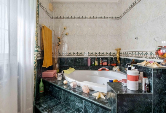 Resale - Villa - Orihuela Costa - MUY CERCA DE LA PLAYA