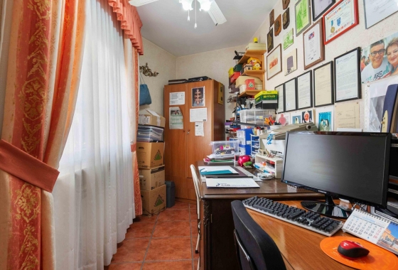 Resale - Villa - Orihuela Costa - MUY CERCA DE LA PLAYA