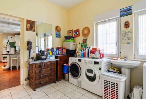 Resale - Villa - Orihuela Costa - MUY CERCA DE LA PLAYA